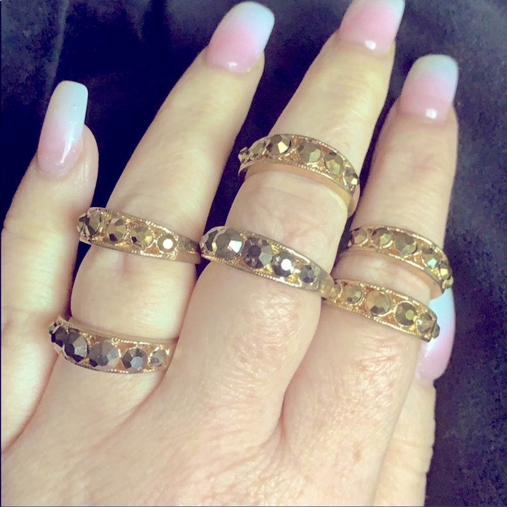 Gorgeous High-quality stackable ring set - Picture 10 of 10